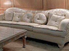 Luxury 2012 Sofa 2628