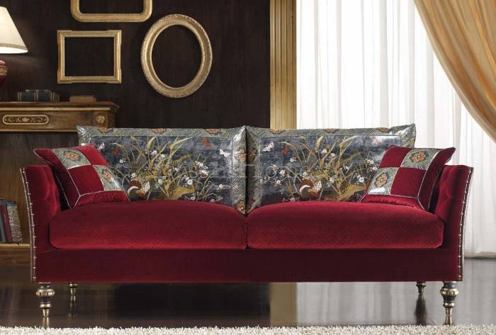 Alta Classe Gold Sofa Carnaby
